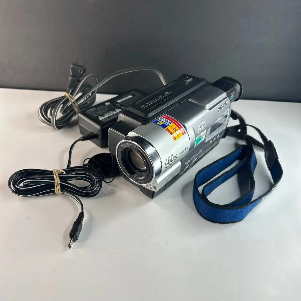 Sony Handycam CCD-TR818 Hi8 Camcorder w/Nightshot + USB Tested New Tape